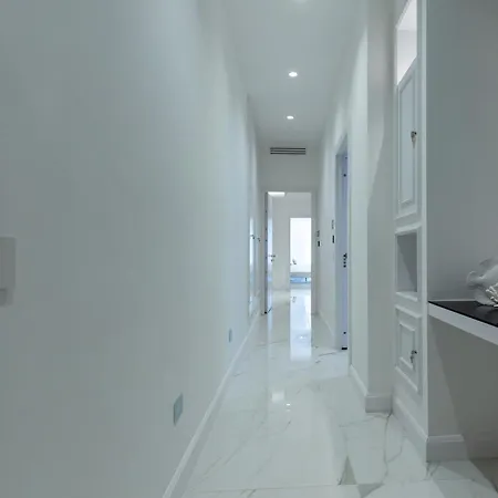 Maison Adriana