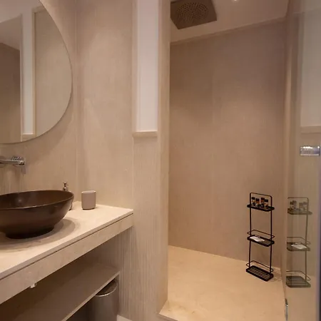 Maison Adriana 招待所 *