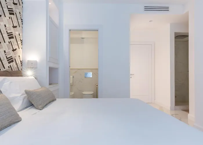 Maison Adriana 게스트하우스 4*